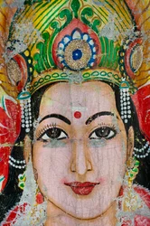 Gemälde einer hinduistischen Göttin, an der Wand eines Tempels, im Dorf Tirukovil, an der Ostküste, Sri Lanka
